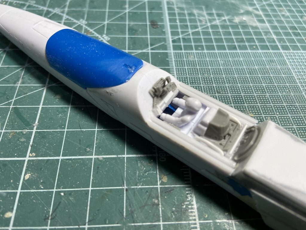 コクピット内部も戦闘機プラモから流用
