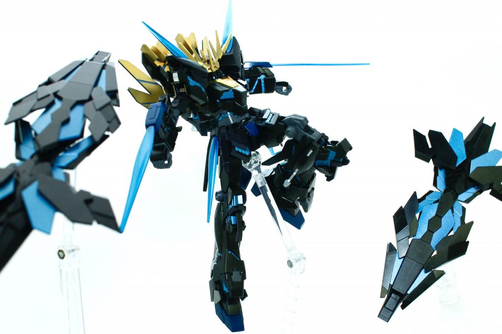 以上、バンシィ・レディエンスでした!!
模型仲間達にも言われ集中して3日間フルで使ってゆっくり塗装した甲斐があり満足なかっこよさになりました(´ω`)
ここまで見て頂きありがとうございました!