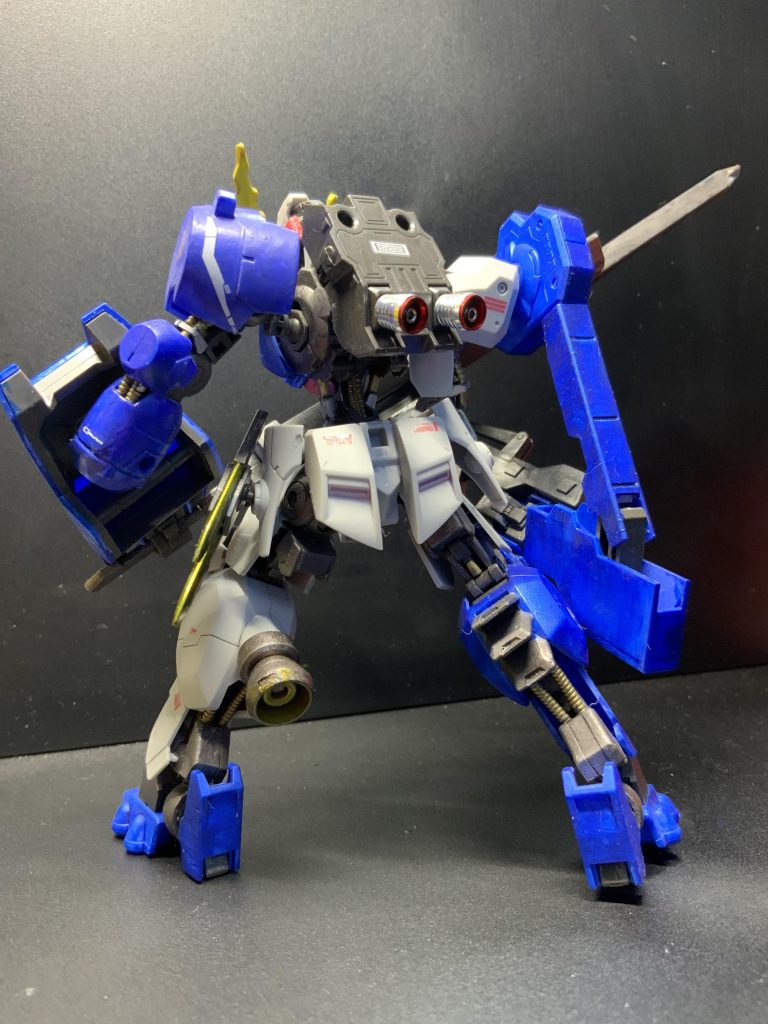 ホントはバーニア無いんだけど、無理矢理メタルパーツで増設