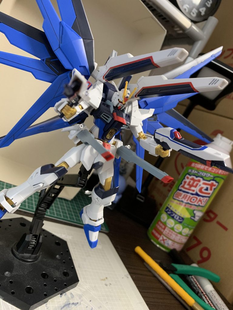 ストライクフリーダムバハムート–4枚目/制作者：フジータ@素組みでガンプラ！