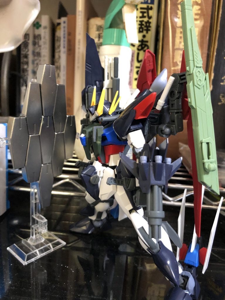 最初に塗装した時のやつです。
くっそ失敗してめちゃくちゃ萎えたんですよね……