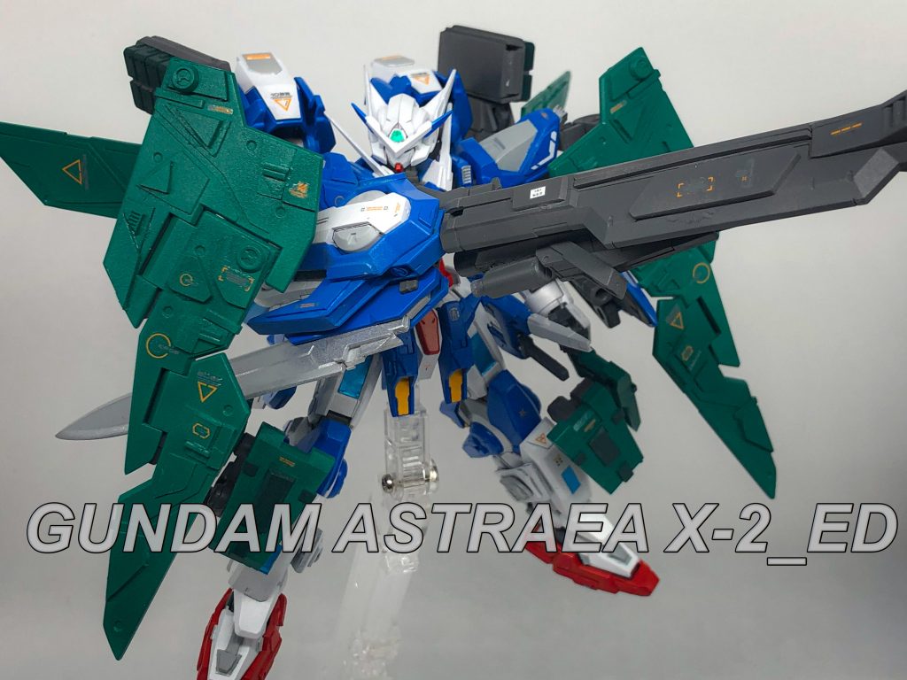 DライザーをドッキングしたX-2_EDは長距
離狙撃用に武装が追加される
・GNドッキングロングライフル
・GNミサイル
・GNビームピストル
カラーリングもデュナメスに近づけました。
多少ガタイがいい為、シールドは少し感覚を広げました。