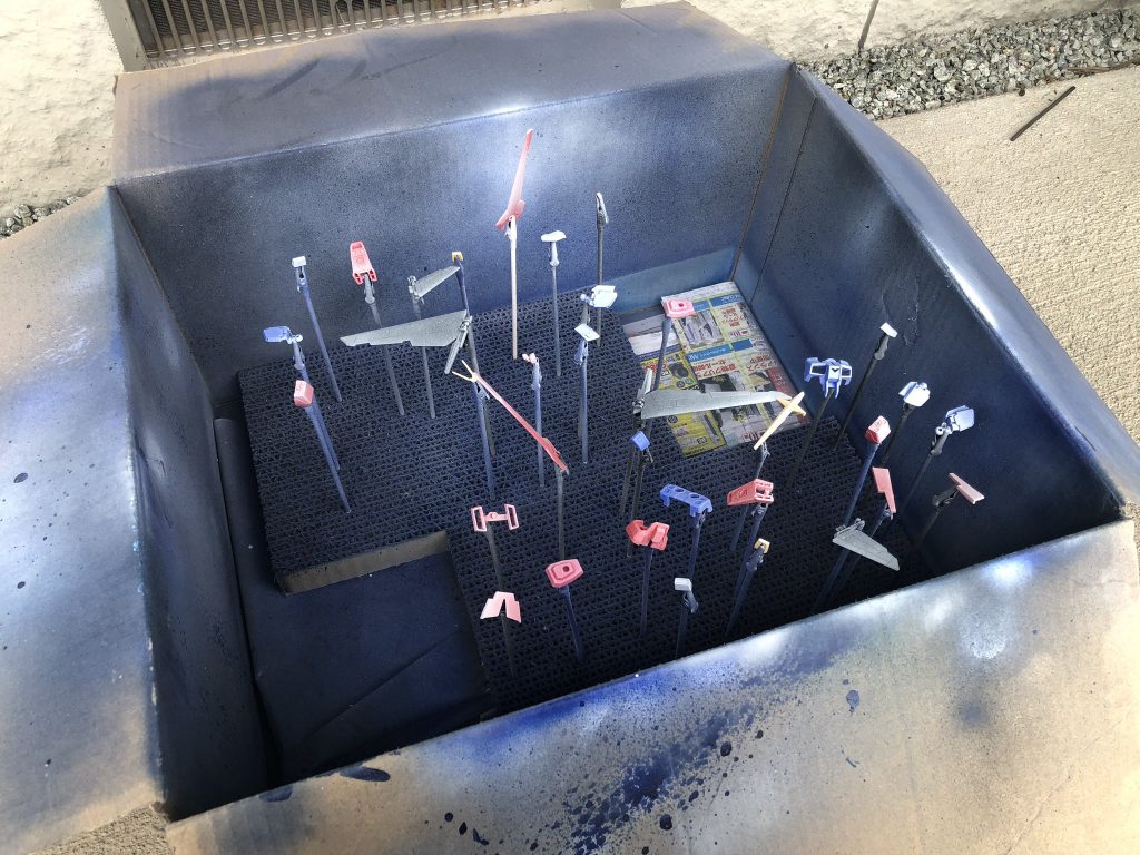 サフ吹きです。この時は1セット目で、この工程で4セット行いました。