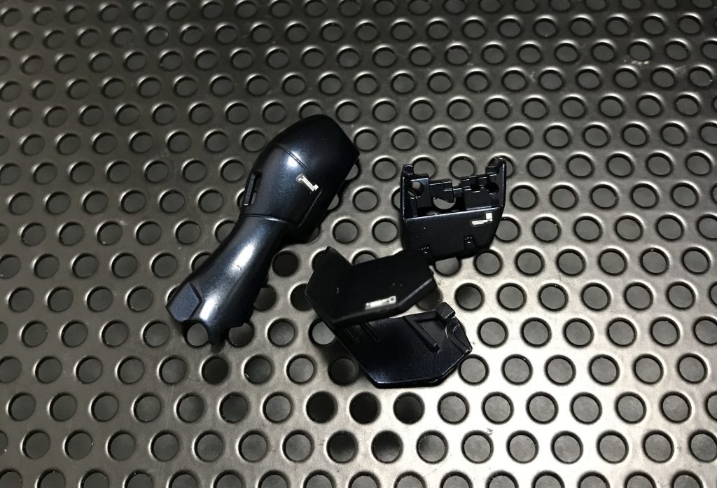 クリアー前の塗装とデカールまでの段階です。