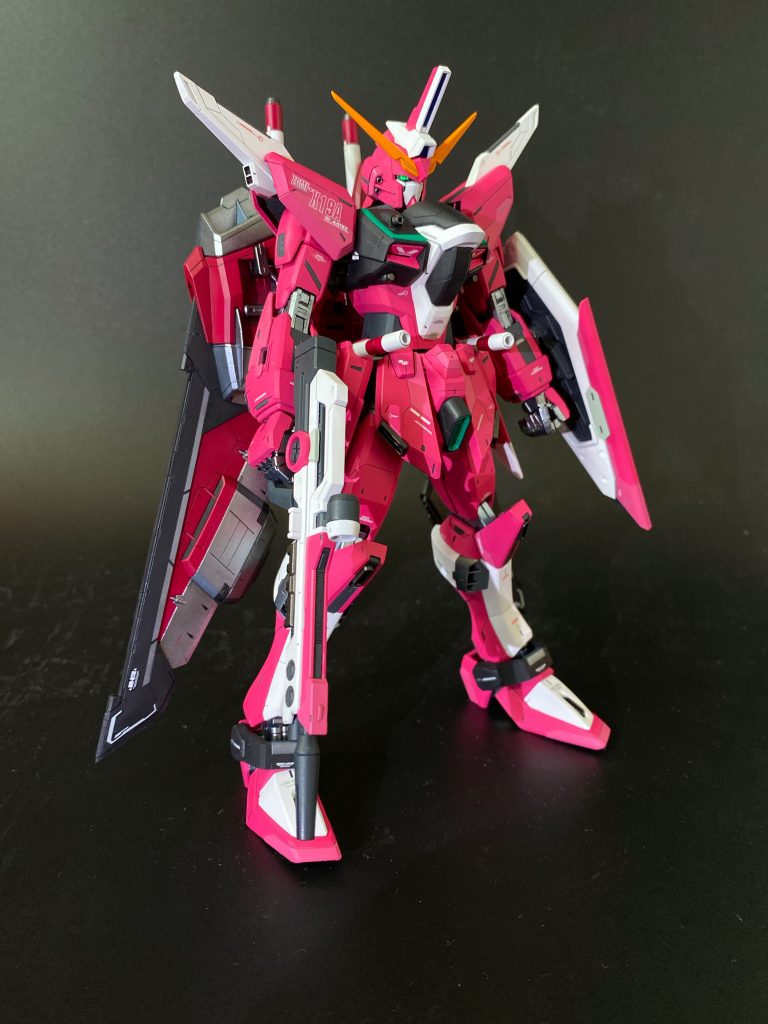 目はシールを使うと光るというのをよく見るのでやってみたのですが ほんとその通りでした！今までどうしても目元暗くなっちゃってたので満足です