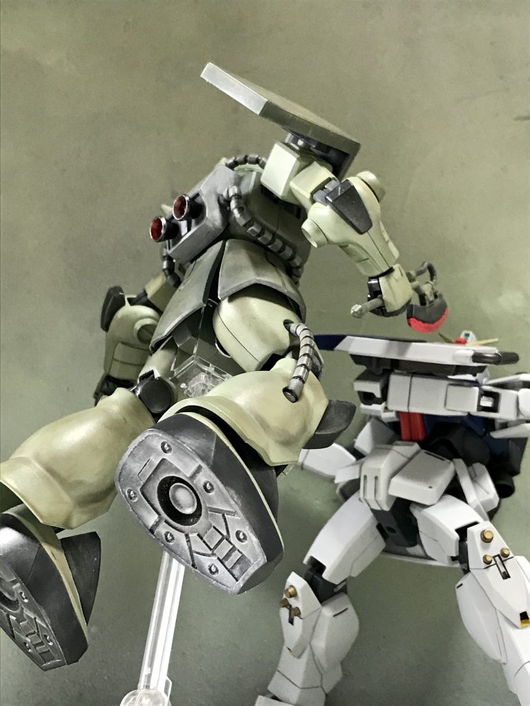 シローのガンダムにヒートホークで襲いかかるノリス。