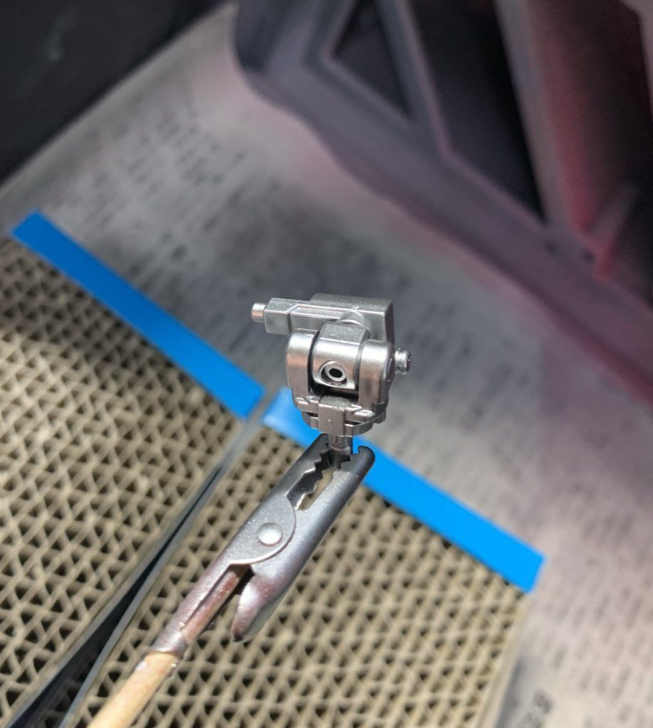 内部フレームの塗装