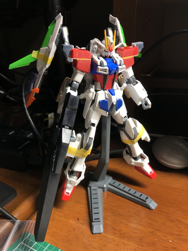 撮影場所が変わってますが塗装前の写真。ここでエアブラシが筆かで迷って結局筆にしましたが塗り始めで後悔しました。