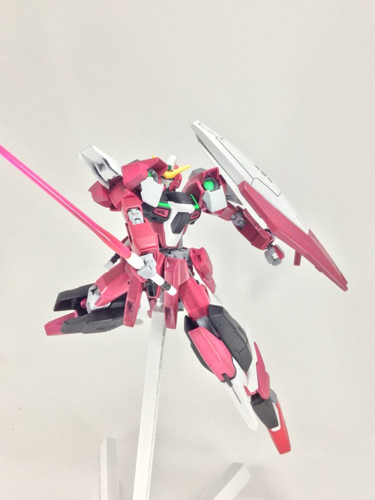 ジャスティス単体
腰部のビームサーベルも元機同様、使用出来る