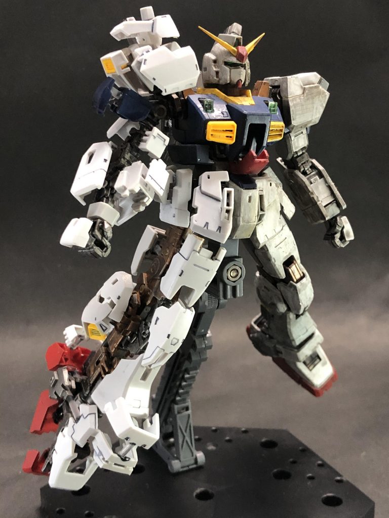 右半身装甲パージ後　右から