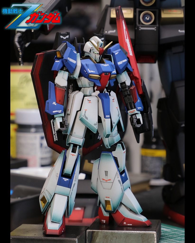 デカールはRG用のガンダムデカールを使用