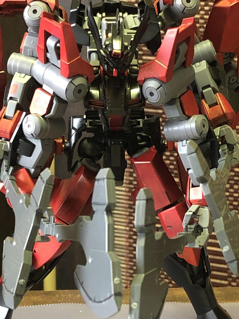 アップにするとグレイズアインのアックスを持っていることがわかります