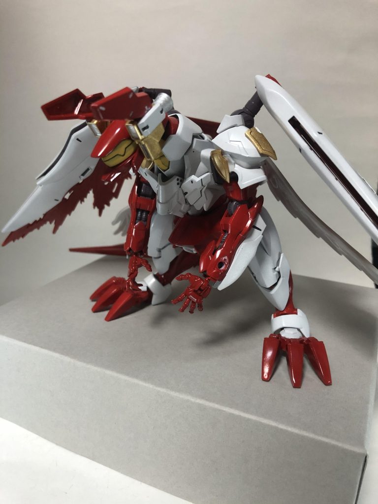 しかしジークダナジンノヴァには致命的な欠点があり、激突システムやエネルギー消費の激しい行動をするとオーバーヒートを起こし、システムが「疲労状態」へと移行する。疲労状態時は機体の性能がガクンと落ち、特徴的な4枚の巨大ウイングも全てうなだれるように垂れ下がる。
しかしこの疲労状態は短時間のものでオーバーヒートから回復すれば元の性能を取り戻す