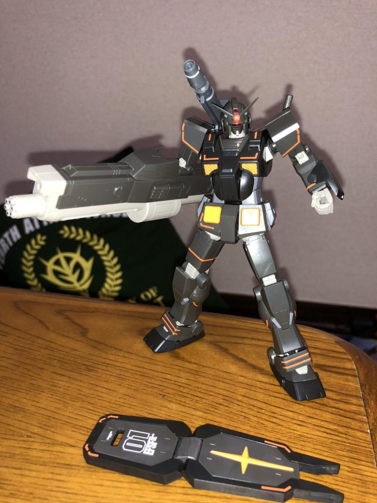 そして、ヘビーガンダムといえば、このフレームランチャーですね！写真では見えにくいですが、前部のロケットランチャー部の弾頭部分を塗装したりしてます。