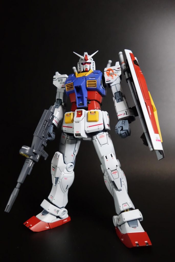 ノーマル状態の中期型。爪先はプラ板で少し形状変更してます。アンクルガード接続方法変更しました。筋彫りはうるさくならない程度追加しました。