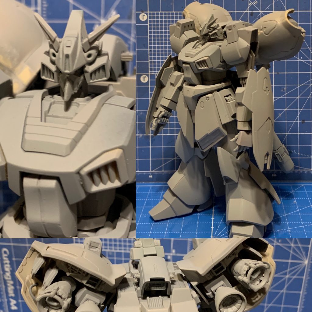 *制作工程3*
サフ吹後
タガネやスジ彫りツールで色々彫ったので、傷が沢山ありました。