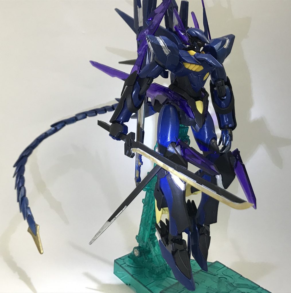 特殊日本刀  雷切です。
イクスニヒトの天逆鉾と兄弟刀という設定です。