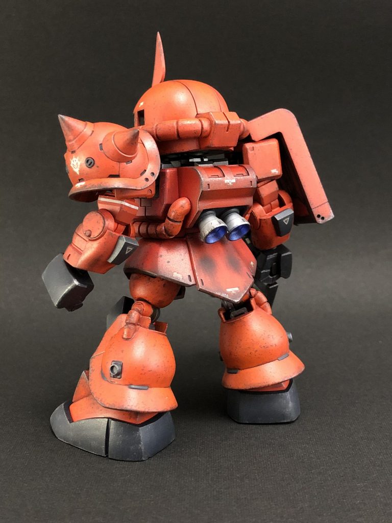 背面2
ちょっとだけスジ彫りとピンバイスでブチ穴みたいなディテール追加しました。