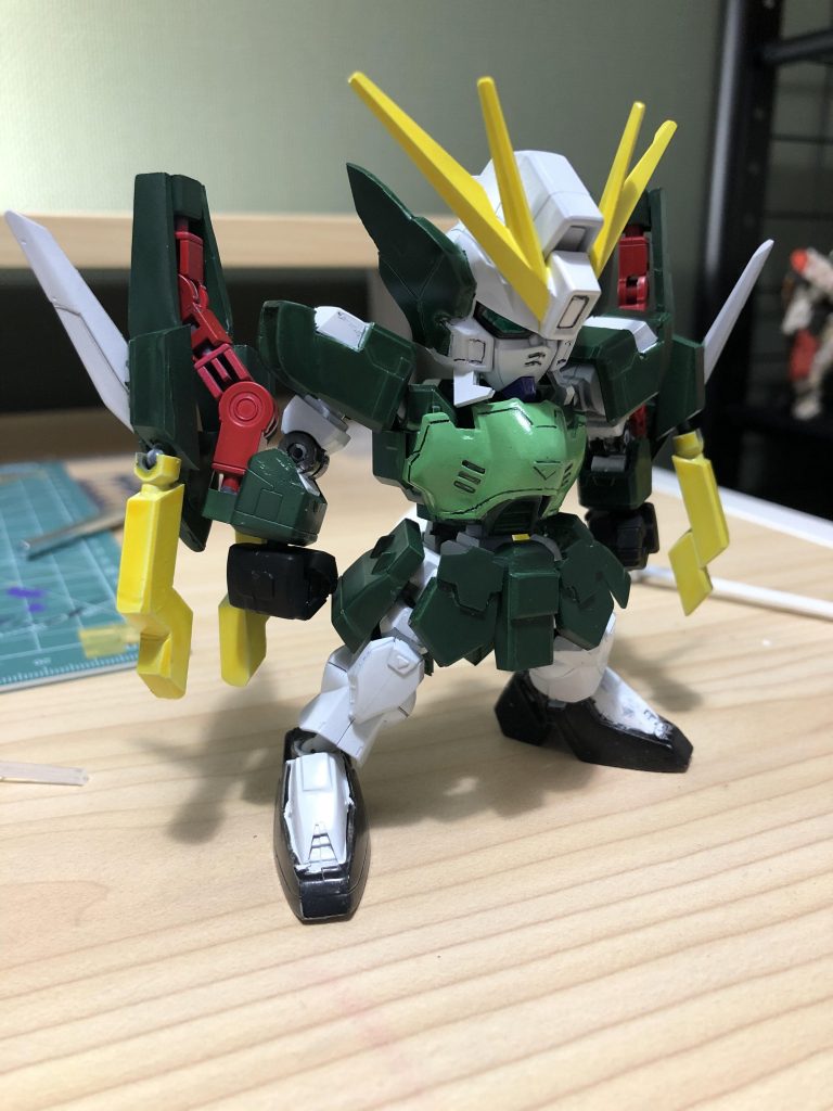 初めてエアブラシ使いましたが、希釈が難しくてこずったおかげで塗装がグズグズです。