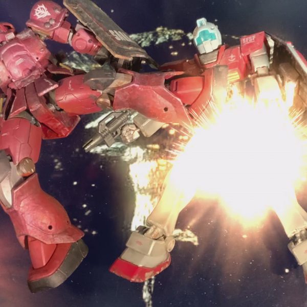 まだだ、まだ終わらんよ…  ア・バオア・クー最終決戦仕様さだきち大尉専用ザク