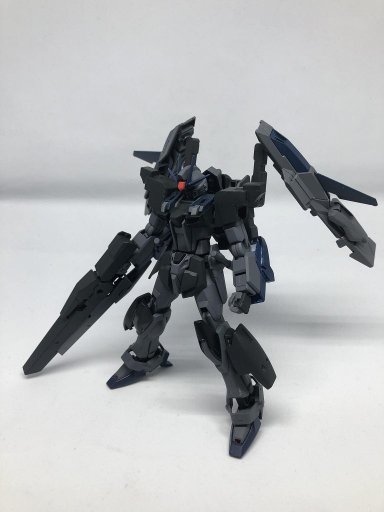 「P(Plavsky)P(Pressure)B(Boost)システム」とは周囲のプラフスキー粒子をバックパックに取り込み、圧縮。そして圧縮した粒子をバインダーから放出し推進力として使用するといった機能である。しかし使用すると機体周囲の粒子がほとんど無くなり推進力として使用する前に機体が動かなくなったり、マップに粒子が無くなったことでバトルシステムが強制停止するなどバトルどころではなくなり、仮に使用できたとしても機体の推進力のほとんどをバックパックで補っているため破損すると一気に機体性能が落ちる。そのためこの機能は数回しか使われなかった。