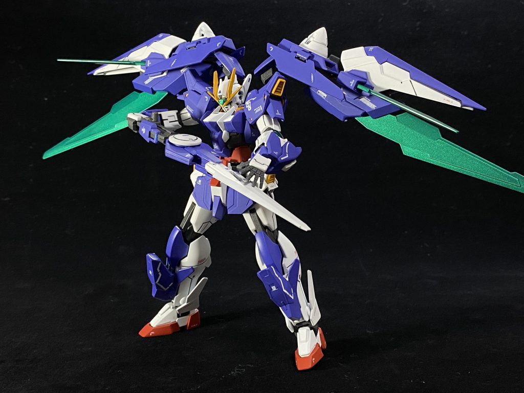 ソードモードへの持ち替えも可能です
全長が長くなったので、構えた際に良く映えるようになったと思います