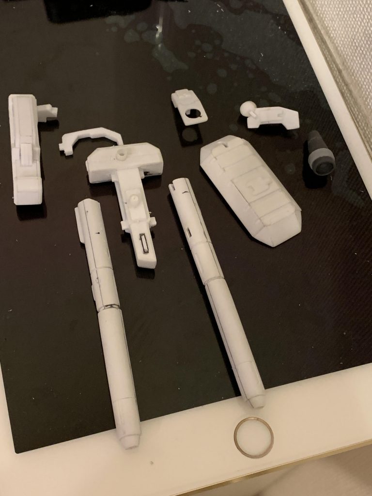 武装もプラ板とジャンクパーツから