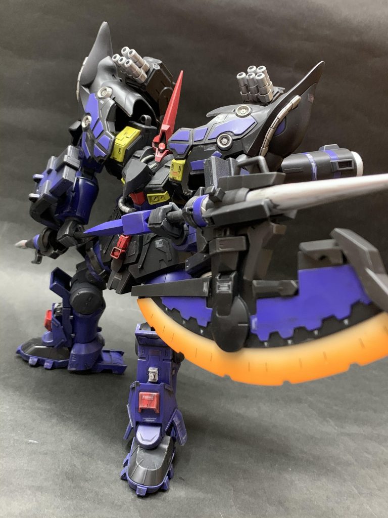 デカイですが、一応1/144スケールということで。