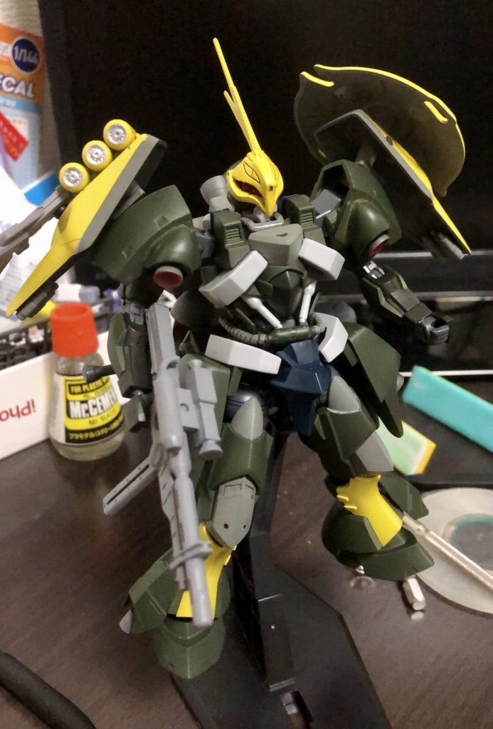 今回もスプレー缶をメインで塗装しました!!
中古ショップで安く売ってた濃緑色と軍艦色2を使用🌚
なんとまぁ、都合よく売っていたもんだと自分でもびっくりです笑
ただ、思っていたよりも濃緑色がザクカラーで…黄色が目立つように💦笑
ただ、全体的にはやり切った感があります!!
是非ご評価・コメント頂けると励みになります✨よろしくお願いします🙇♂️