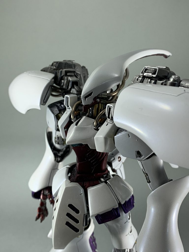 頭部はクチバシのイメージが無くなるよう改修