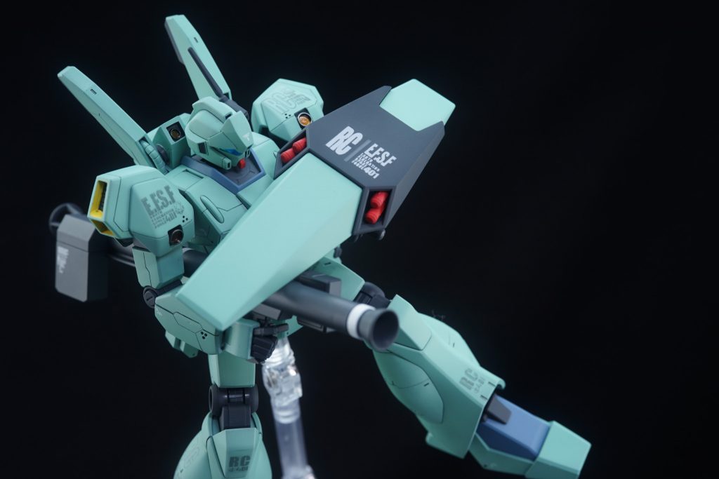 ## ハイパーバズーカ
スタークジェガンから拝借したハイパーバズーカを装備させてみました♪
バックステップ中+射撃的な感じで。