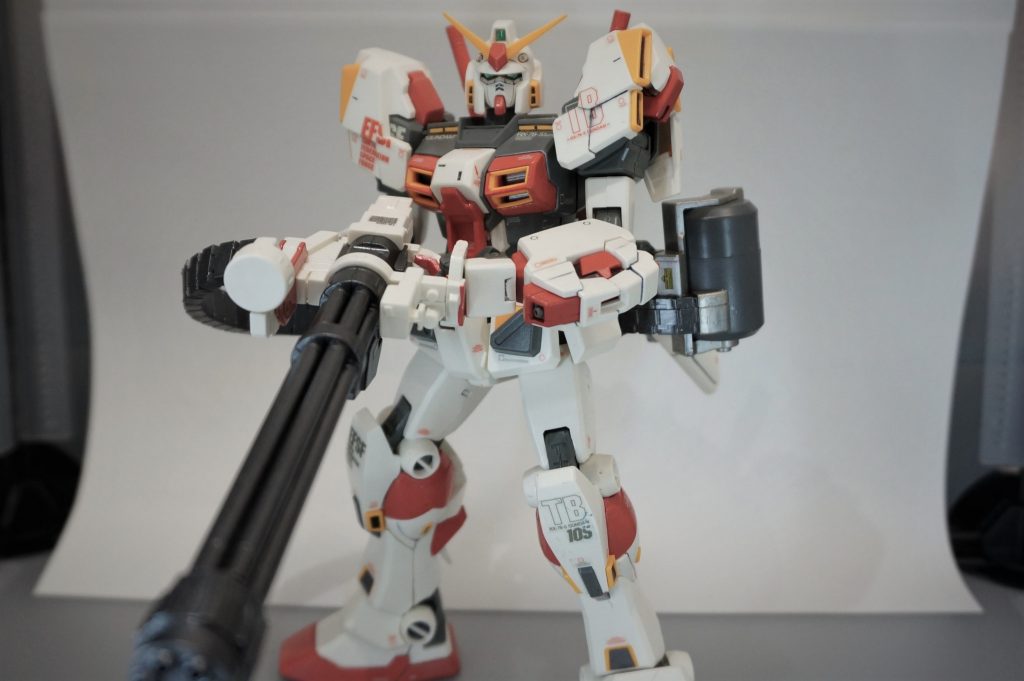 ガトリングガン持たせるのが難しい・・・