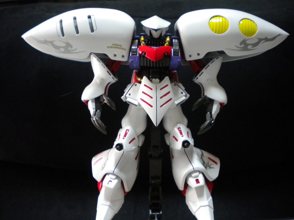 腕・太もも・ウエストの形状を変更。