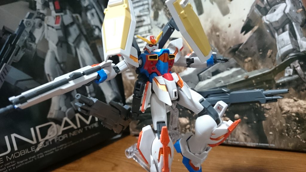 ・サンダーボルト仕様
アームを利用してシールドとライフルを追加装備ッス!シールドをサンダーボルトっぽく配置してるんでサンダーボルト仕様。…………もう、ネタ切れだぁ…