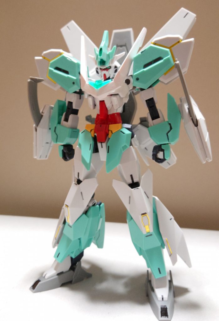 背中のネプテイトユニットは上下逆さに取り付けています。