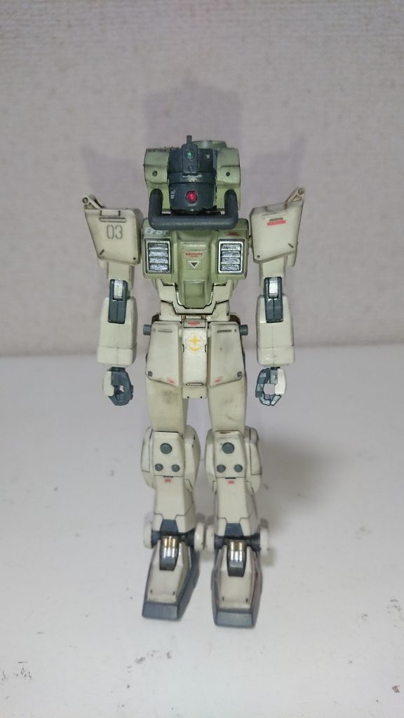 特徴的なヘッドパーツはプラ板、エポパテ、ジャンクにより制作