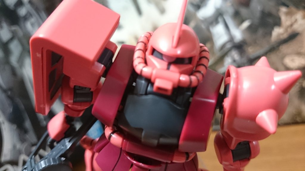 「見せてもらおうか、連邦のMSの性能とやらを…！」