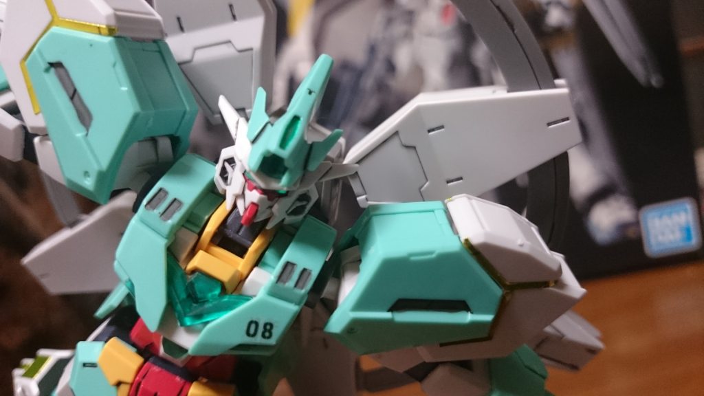 OP風に。
これ最近でた真っっっ黒になる塗料をセンサー以外の部分に塗ればOPのシルエット姿を再現できそうっスね