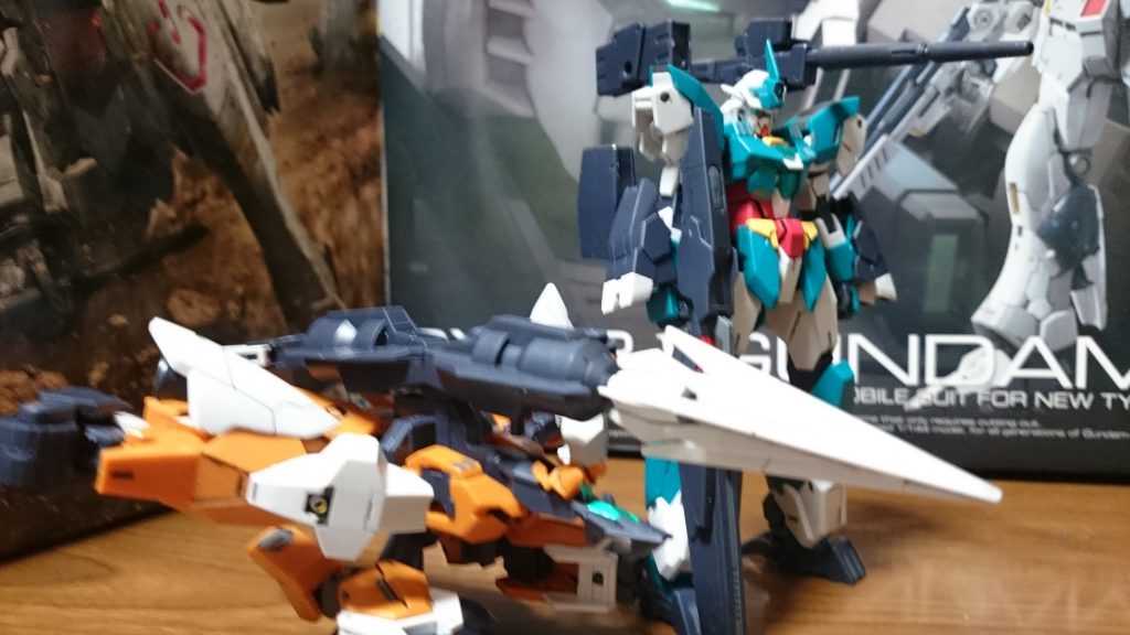 ・ヴィートルーガンダム(コアガンダムII)withサターンアーマー

コアガンダムIIは胴体が白いっスから、一期アーマーを取り付けると新鮮な感じがするっスね

…… ……

…… ……

「にしてもお前の新型アーマー、重機みてーだなァ」

「対ガンダム・フレーム用のアーマーだ。宇宙世紀系相手に使うことになるとは思ってなかったけど」

「ヘッ、悪魔狩りなら丁度いいじゃねーか！」

「かもな」