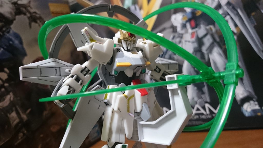 やはりエフェクトは前後逆の三角ホワイトベース…