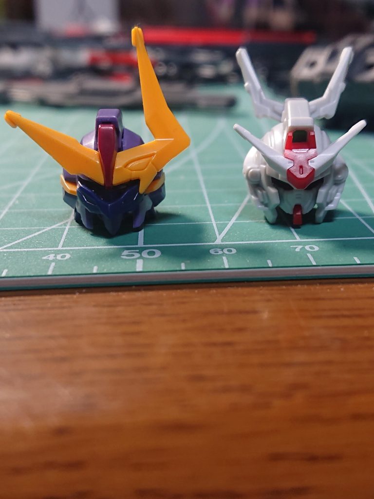 割と最初からゼルトザームの顔(ブレードアンテナとか)、使えるなと思ってまして。
突貫工事みたいなモンでしたが結果的に成功でした。