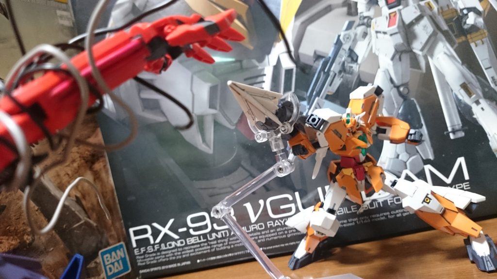 「おおおおおおおッ！！」
ヒロトは咆哮する。サタニクスガンダムとゼルトザームのパワー比べはサタニクスガンダムに軍配が上がった！