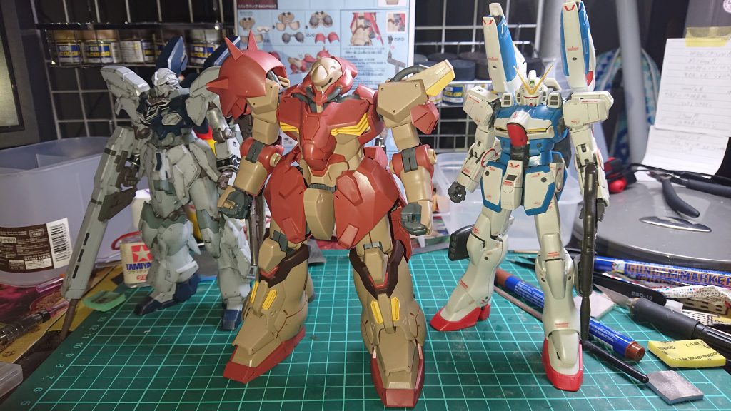 やはり驚くべきはこの大きさでした。
大きめのHGより大きく、小さめのMGならば完全に大きさが上ですw