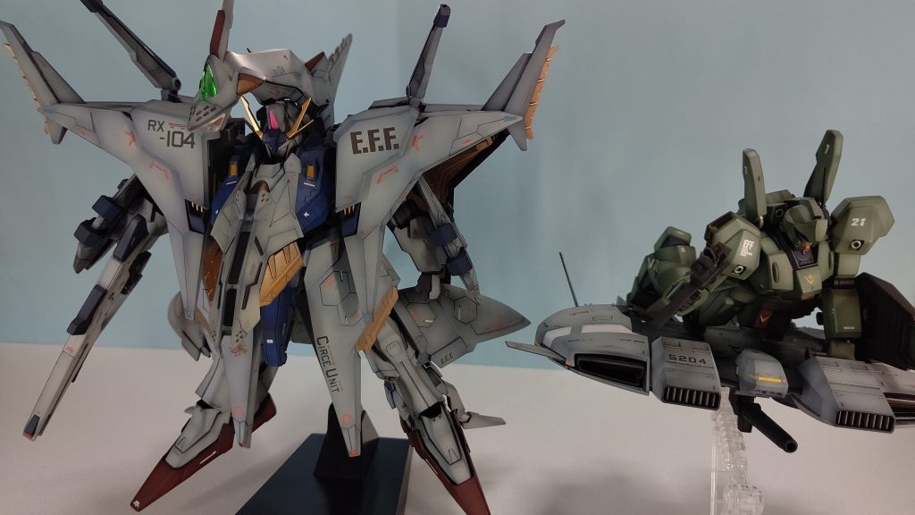 最初はジェガンだけのつもりだったんですが飛行するＭＳに追従するにはベース・ジャバーもつけないと…と追加しました