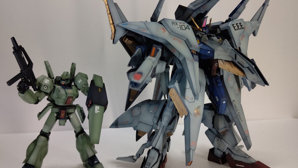 本来、僚機はグスタフ・カールなんですが配色が似ていてしかもデカいんで比較対象としては今一かなと考えＦ91でも出演されてるジェガンさんに