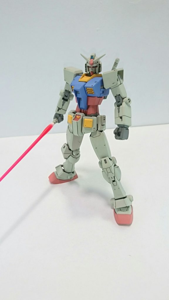 ビームサーベルは軽くグラデーション塗装。