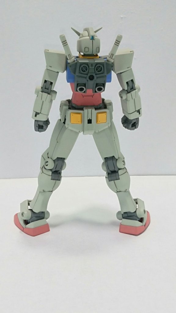 たくましいうしろすがた