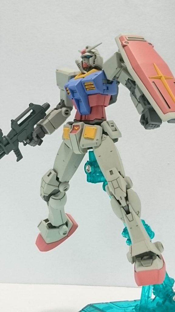 可動に関しても肘がくの字に曲がったり肩が脱臼関節でなかったりよく考えられてると思います。