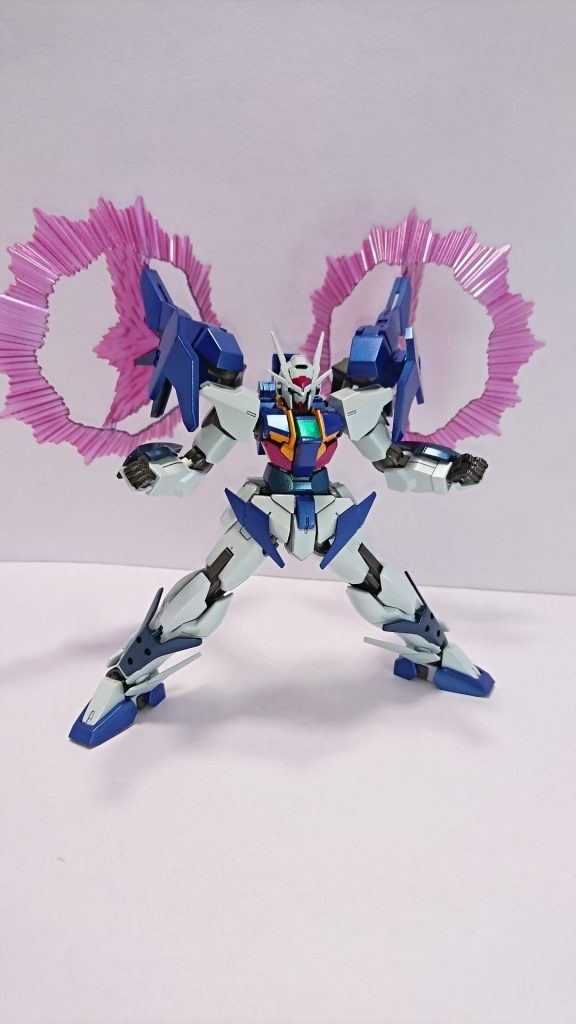 光の翼はデスティニーを意識してピンクに塗り替え。

クリアーブルーのパーツをクリアーピンクにする関係でどうしても青みが抜けないのでクリスタルカラーのルビーレッドを上吹きして赤紫寄りな色にしてます。