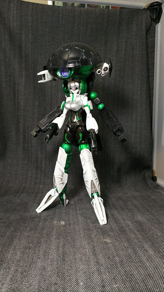 そしてウォドムを着た状態です、イメージとしては、某艦隊ゲームの敵キャラをイメージしてるので、ウォ級って名前も浮かんでましたが、さすがにまんま過ぎるのでタイトルにするのはやめました